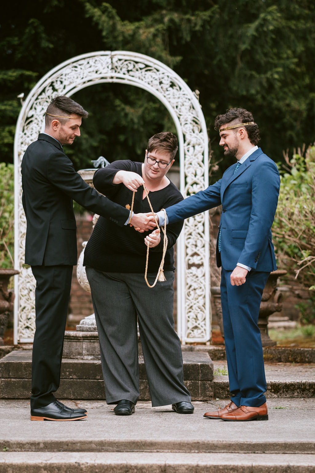 Lgbtq And Secular Wedding Officiant For Seattle Weddings And Elopements Aisle Less Traveled